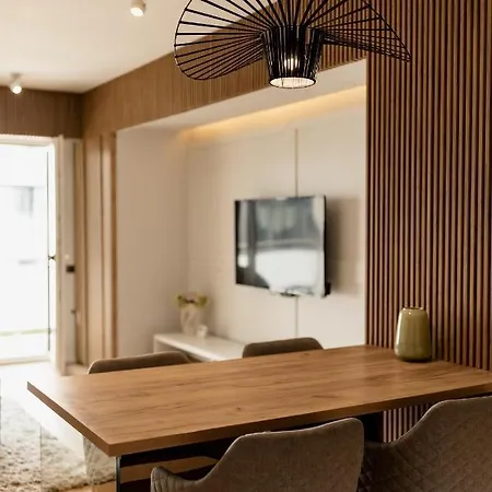Apartment Nest Mirror Cluj-Napoca